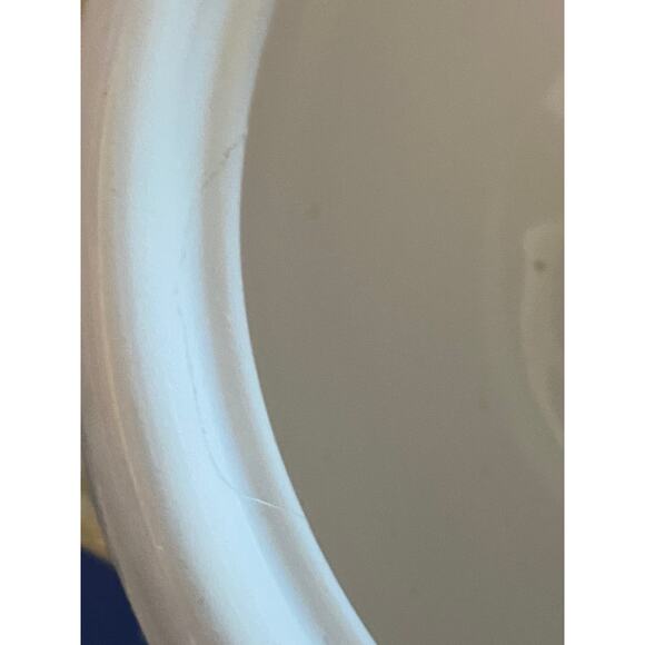 Vintage Oriental Seashell Motif White Ceramic Covered Jar 6.5" tall - Picture 9 of 9